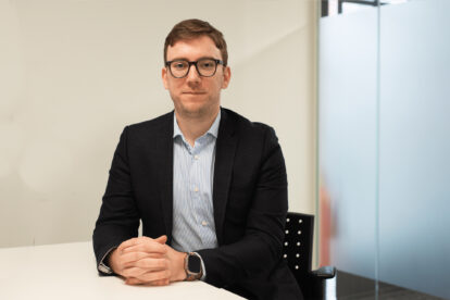 piers_strickland 00808fg_lores